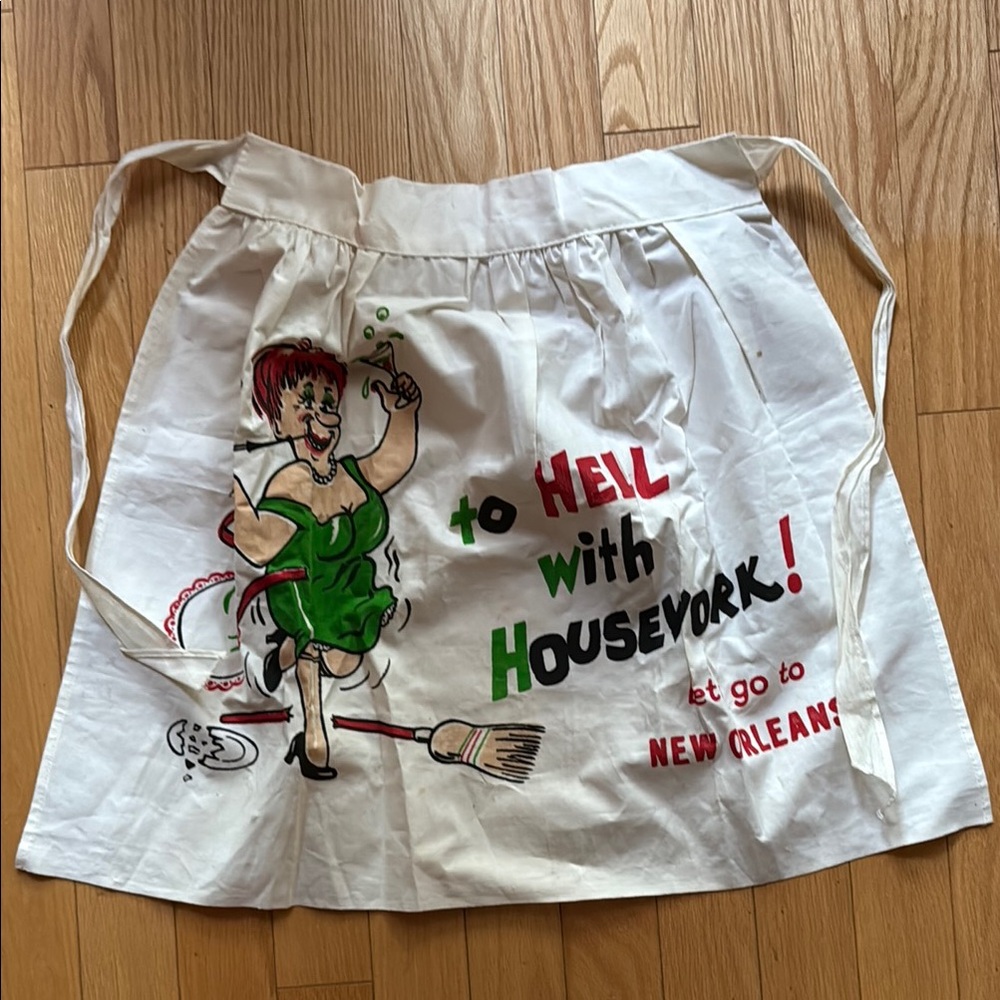 Vintage Novelty Apron with Humorous Design - White and Green. New Orleans